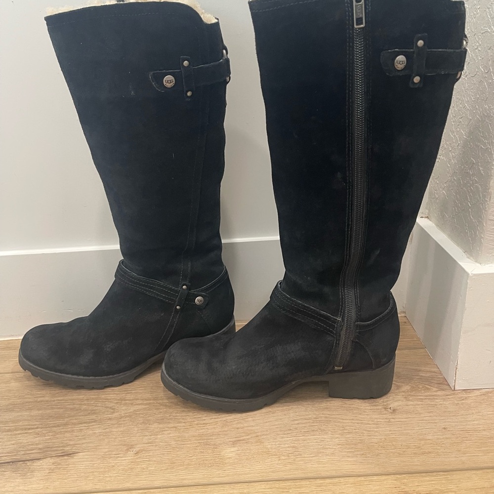 UGG Women's Sz. 7 Jillian Side Zip Black Suede Boots